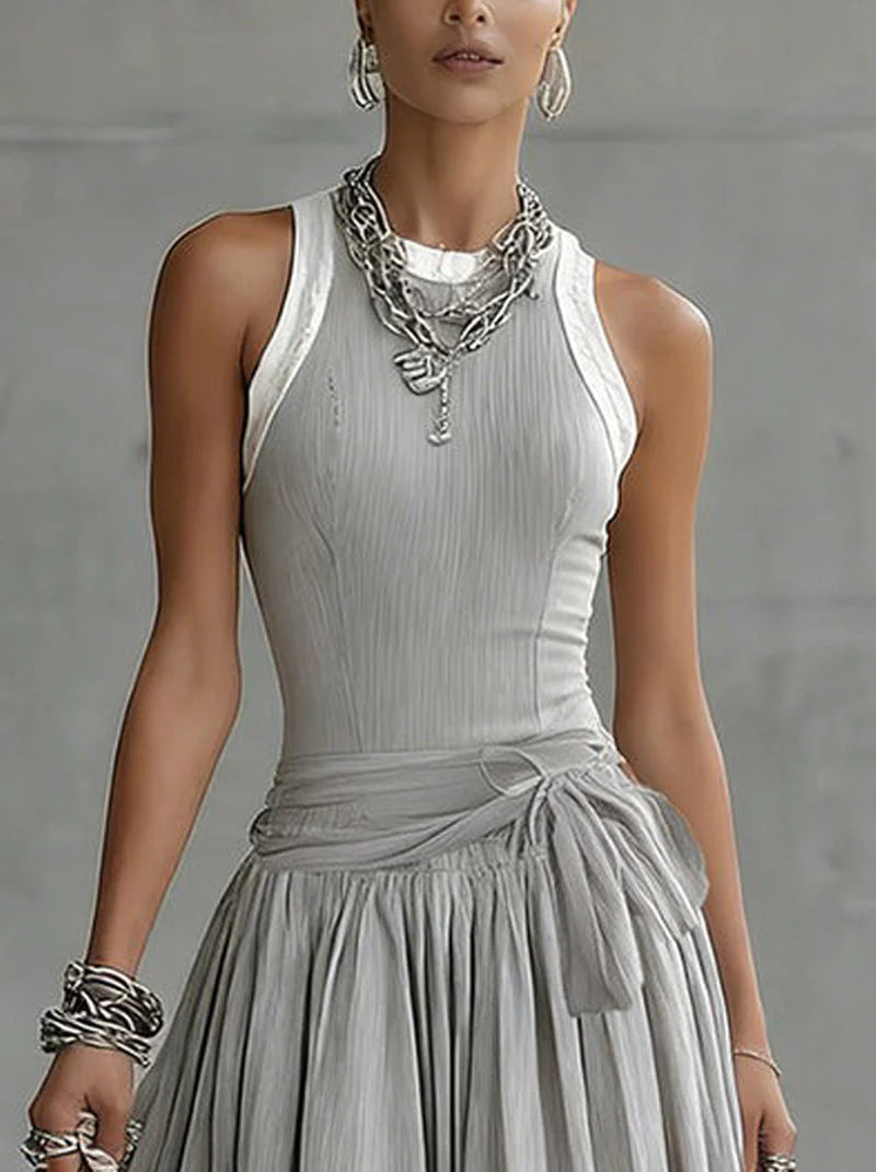 Completo a coste grigio — Top modellante e gonna midi drappeggiata